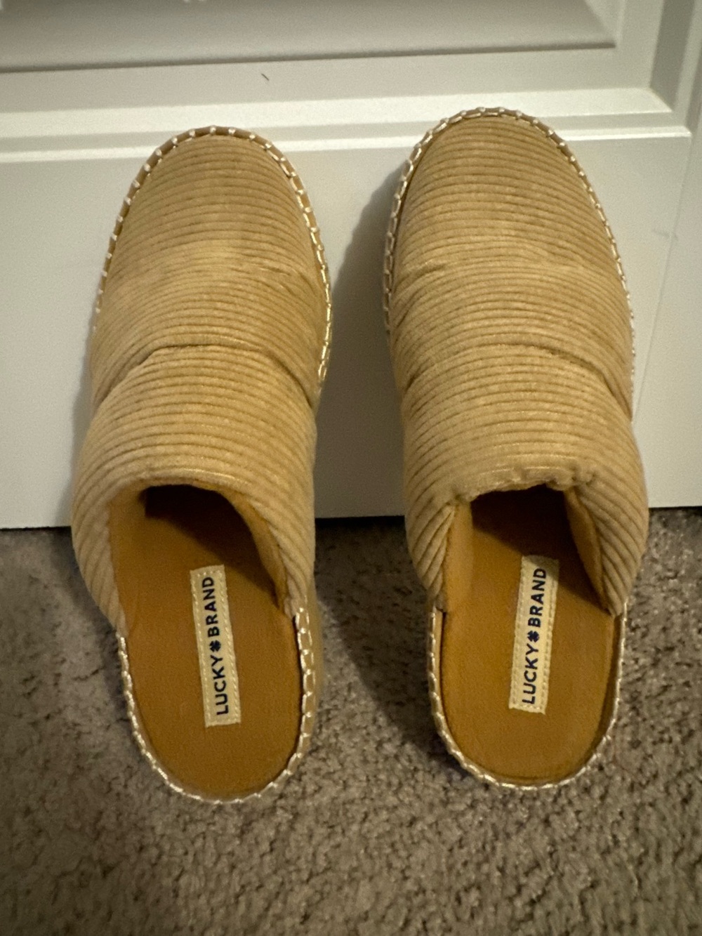 Cool Lucky Brand size 7.5 tan corduroy slip in Lisilly platform wedge mules new - Picture 6 of 6